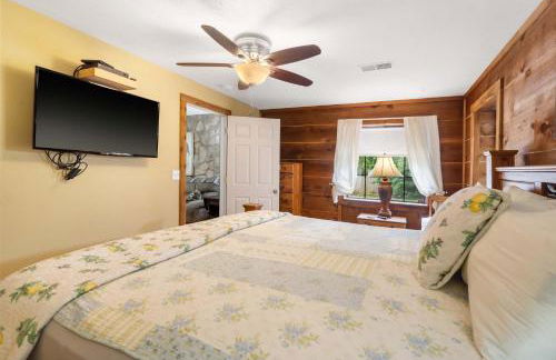 The Cozy Cottage Getaway - Private Pool & Hot Tub - Foto 19