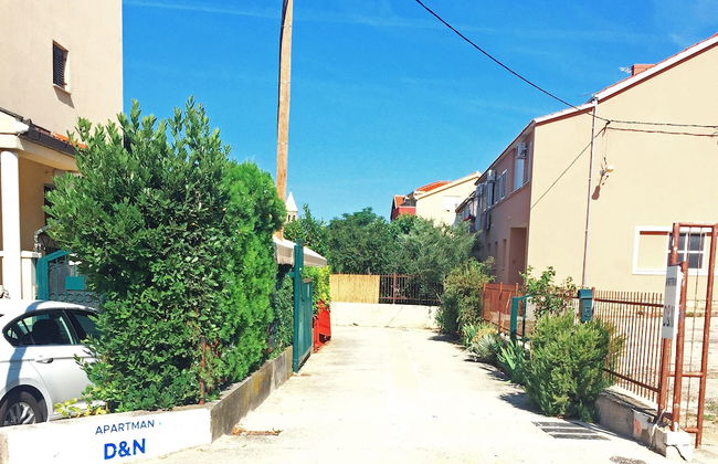 Green-beautiful Modern Apt. With Balcony & Garden - Foto 29