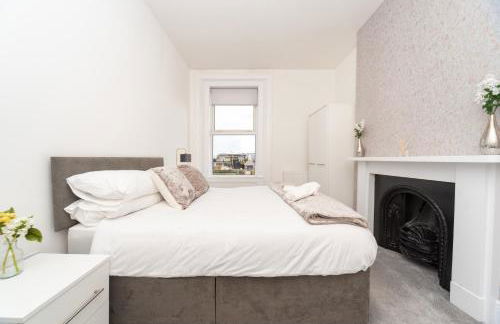 Sea Views Stunning 2 Bedroom Apartment # - Foto 18