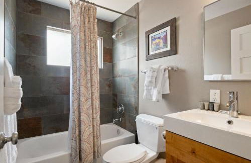 Downtown Cozy Home Base - Purple Sage 8 - Foto 13