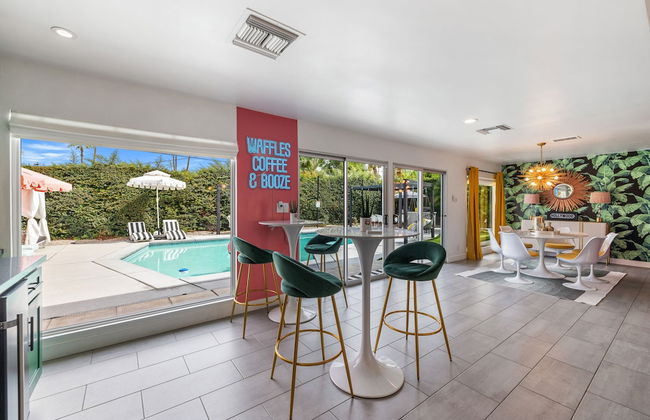 The Beverly - Photo 13