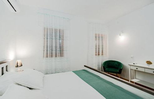 1 Bedroom Stunning Apartment In Kneze - Photo 17