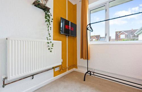 Stylish 4-Bed City Apartment, Sleeps 6, Ample Parking & Free Wi-Fi - Foto 21