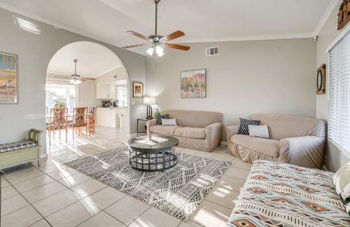 8 Mi to State Farm Stadium Glendale Home with Grill - Foto 6