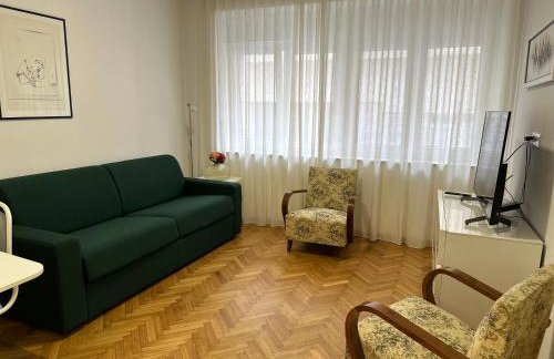 Emily at CITY CENTER - Foto 44