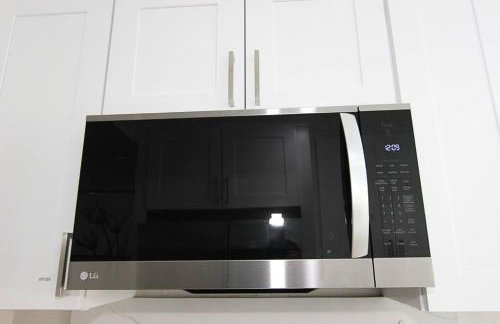 NEW! 2-Bedroom Fontana Guest House close to Kaiser Permanente - Photo 26