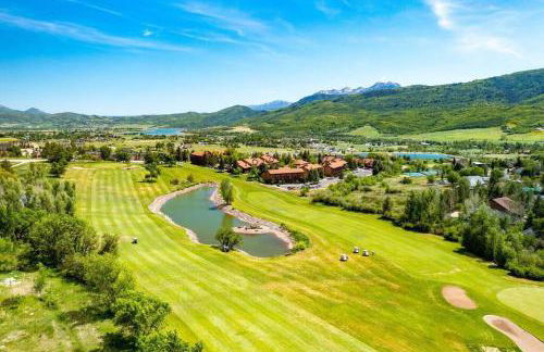 Mountainside Ski & Golf Retreat - Photo 30