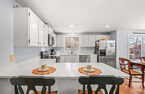 Cozy Bungalow Close to Downtown - Foto 3