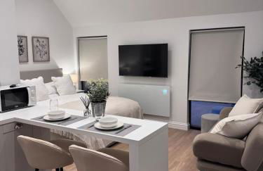 Tithe Cottage - Photo 1