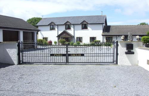 3 Bed Cottage-Sleeps 6-Garden-Hot Tub-Games Room - Photo 1