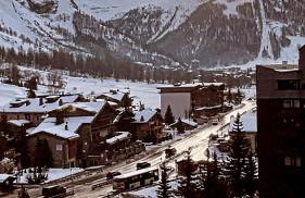 Ski-In Ski-Out Cozy Cabin 1 min lift 5 min village center Perfect Val-d'Isère base - Foto 12