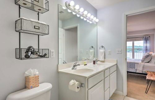 Breezy Lakefront Condo with Balcony and Lake View! - Photo 16