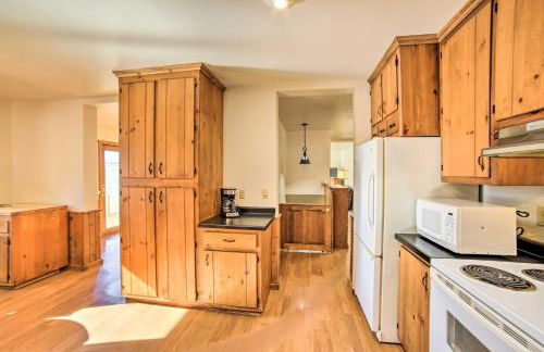 Charming Wisconsin Getaway with Nearby Lake! - Foto 14