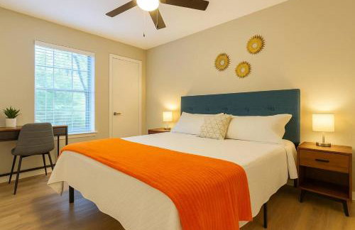 Boulevard Stays Calm 1BR King Retreat Poolside Bliss Gym & Parking - Foto 2