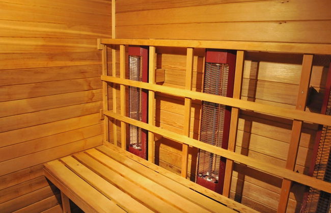 Holiday Home in Somme-leuze With Sauna - Photo 15