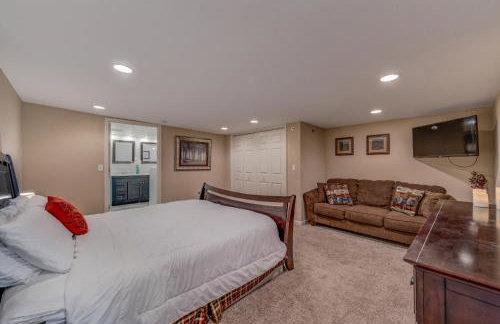 Luxury 4BR Near Lake Pepin with Game Room - Breeze - Foto 10
