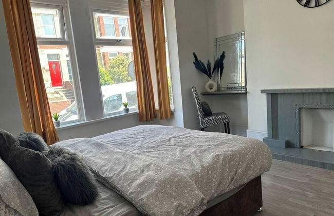 Captivating 2-bed Apartment in Newport - Foto 6