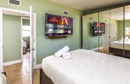 Lakefront Retreat - Boat - Fish - Close to all Orlando Parks - Disney - Universal - SeaWorld - Foto 7