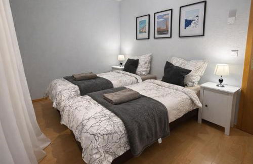 Comfort Apartment Netflix PS4 Parking - Foto 12