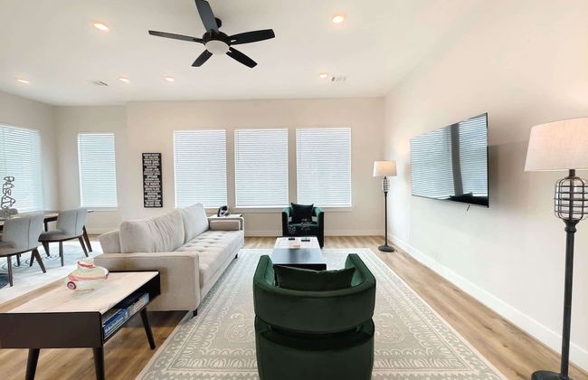 Northside Retreat Chic 3 Bdr, Pet Friendly! - Foto 16