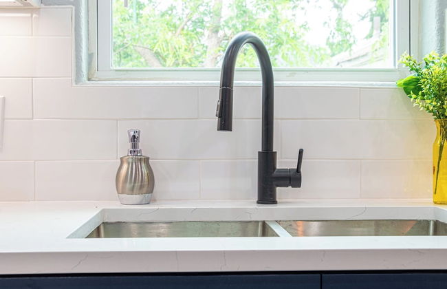 Comfort and Style 4br/3ba Near Riverwalk and Dtown - Foto 21