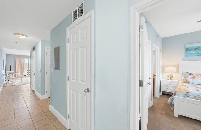 Laketown Wharf by Book That Condo - Foto 69