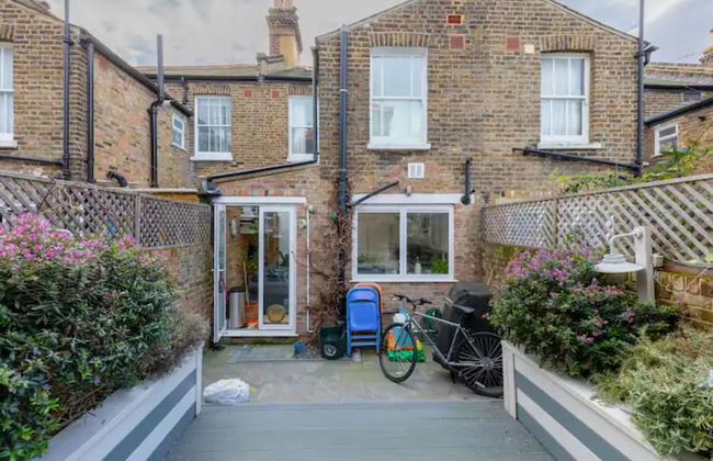 Beautifully Designed 2BD House - by Queen's Park! - Foto 47