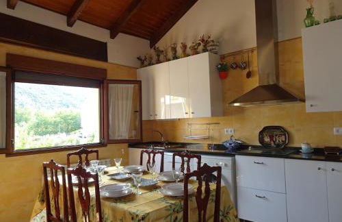 A CASONA DO BARCO Casa grande con jardín y garaje privado - Foto 23