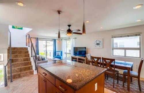 Beach Oasis - Rooftop, Steps2Sand and Water Views - Foto 31