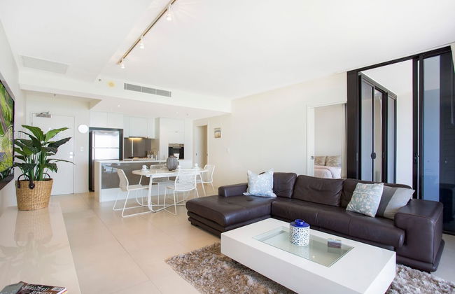 Ultra Broadbeach - Photo 57