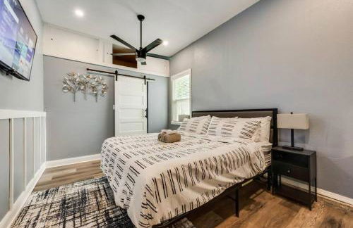 Gametime! Walk to Cowboys/ Rangers Stadium - Photo 18