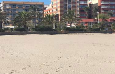 Charming beachfront apartment/ Encantador apartamento frente al mar - Foto 4