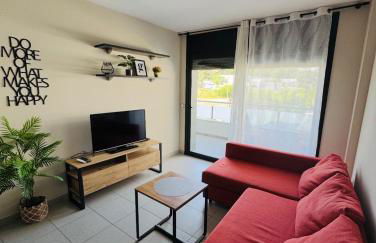 Hermoso piso en un paso de la Playa de Fenals con piscina - Foto 13