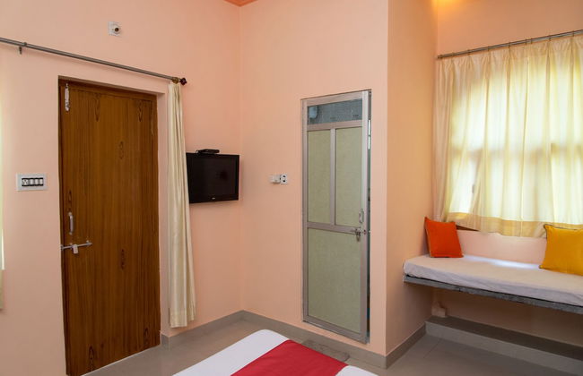 OYO 14227 Home Lake View Stay Brahmpol - Foto 5