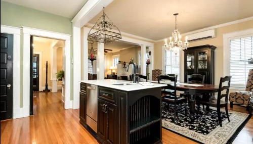 Historic Row Home 1 Block from Gate 1 at USNA - Foto 3