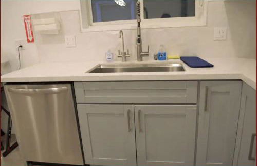 Dimond Abode Vacation Rental, Oakland California Dimond District - Photo 16