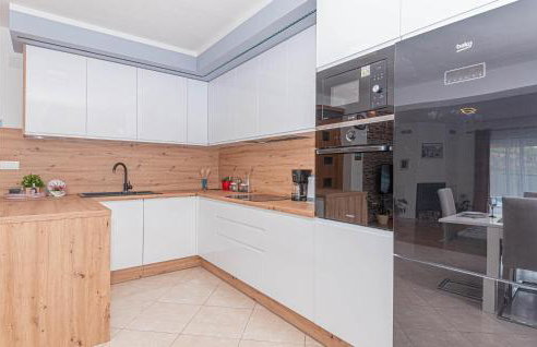 Awesome Home In Ruzic With Jacuzzi - Foto 6