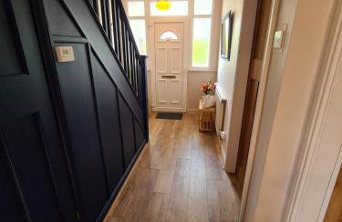 Rumer Hill House a unique boutique styled place to stay in Cannock close to A5 the McArthur Glen outlet - Foto 8