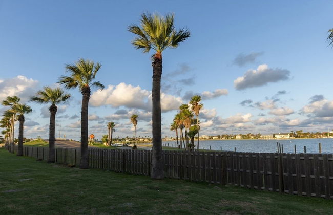 Bay House Condos - Foto 48