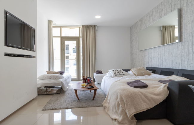 The Haneviim Court - Isrentals - Foto 9