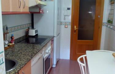 Los Prados - HUCA Oviedo - Parking gratuito - Foto 7