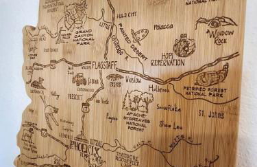 Modern Cabin with Arcade, Foosball Table and Fire Pit in Meadview, Arizona - Foto 10