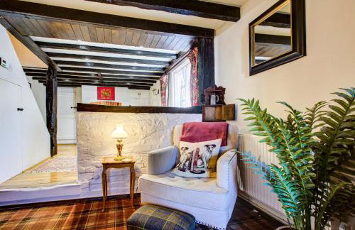 Sweet Briar - Photo 5