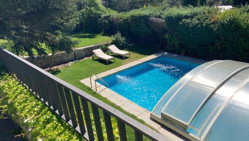 Los Cedros, gran chalet con piscina y apartamento en Navacerrada - Foto 3