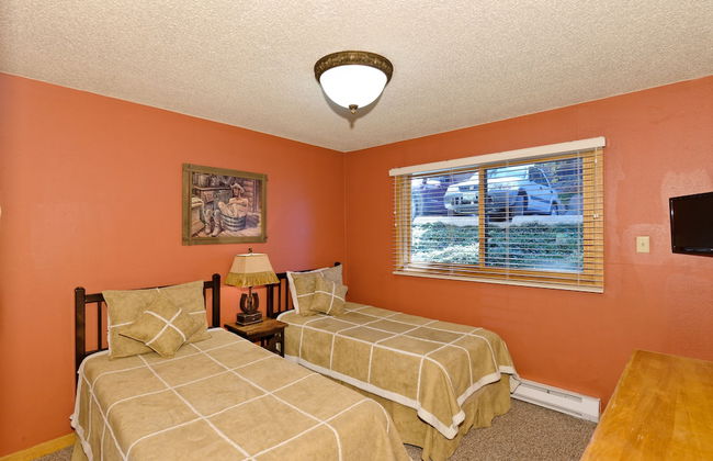 The Crestwood Condominiums - Foto 13