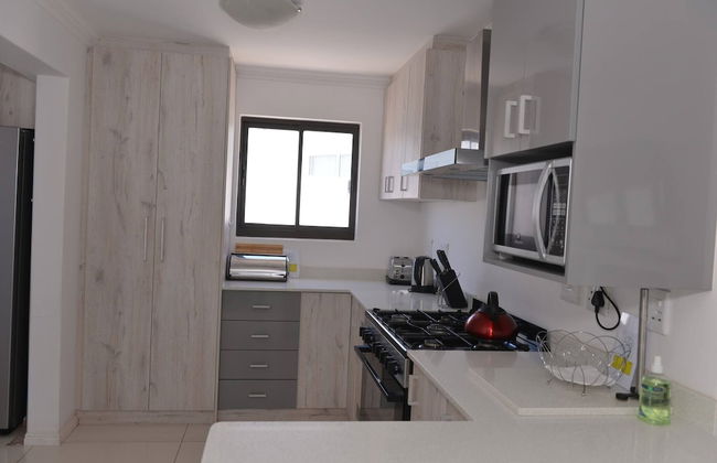 Pelican Cove is a Modern 4-bedroom Holiday Home in Langebaan With Some Sea Views - Foto 27