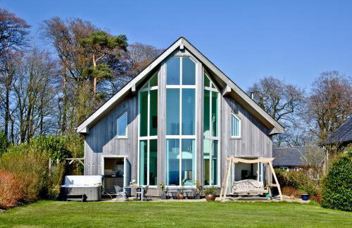 Quantock Lodge - Photo 2