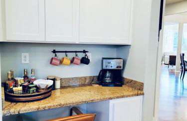 Teak and Jordan Estates- Sleeps 24! - Foto 24