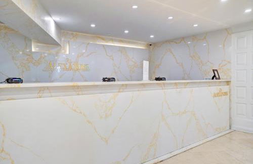 Oceanfront Escape with Resort Amenities Gym Pools and Sauna 1408 - Foto 59