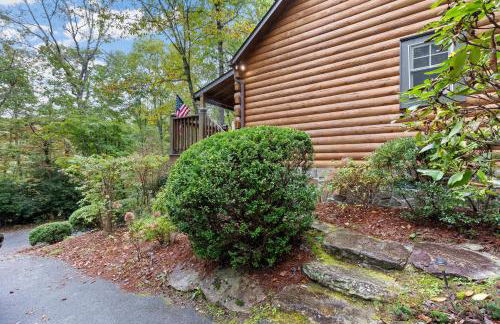 Deck, Fire Pit and Game Room! Wooded Cashiers Escape - Foto 31